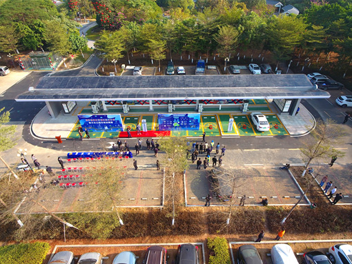 光儲(chǔ)充車棚